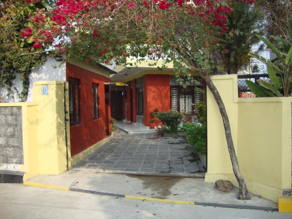 New Summit Guest House Pokhara Zewnętrze zdjęcie
