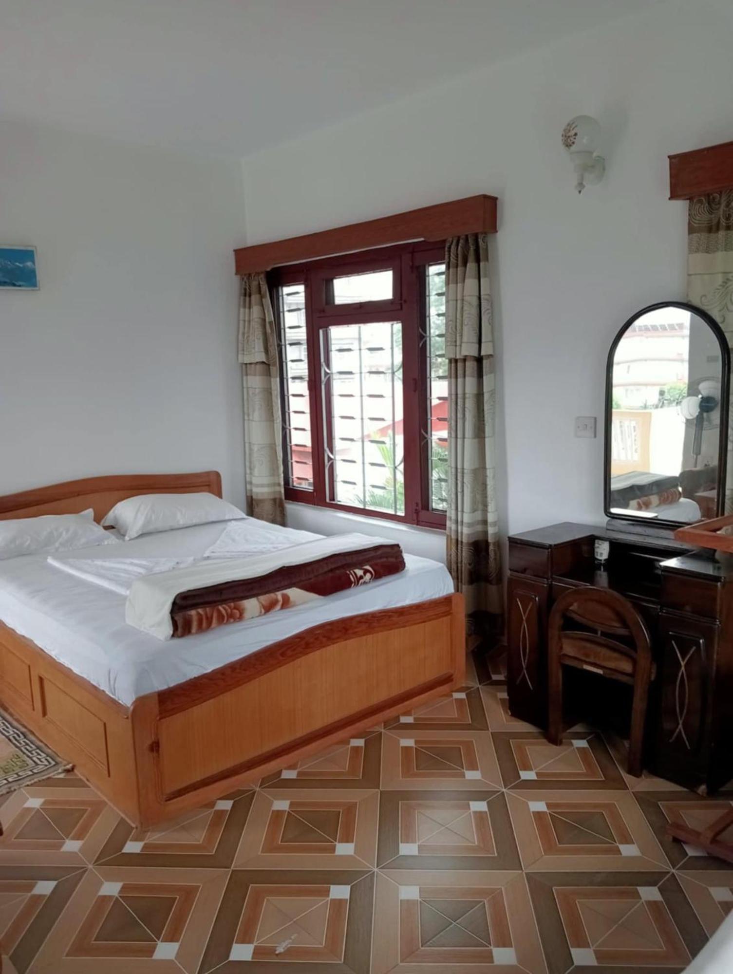 New Summit Guest House Pokhara Zewnętrze zdjęcie