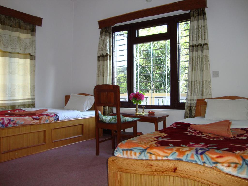 New Summit Guest House Pokhara Zewnętrze zdjęcie