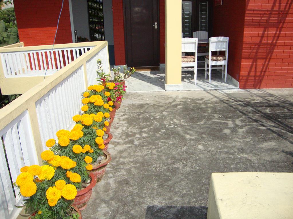 New Summit Guest House Pokhara Zewnętrze zdjęcie